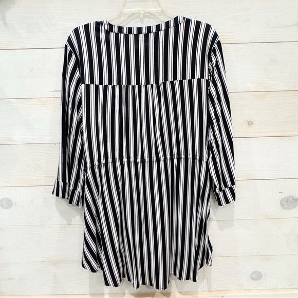 Torrid striped drawstring waist babydoll style top ❤️ - Picture 3 of 5
